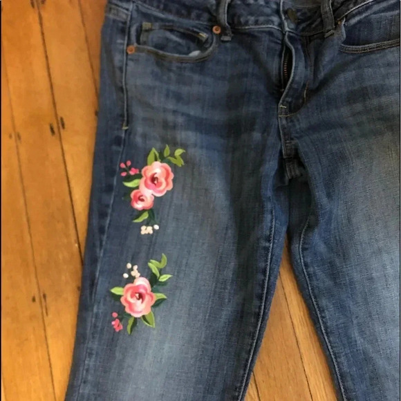 American Eagle jeans. - Picture 2 of 3